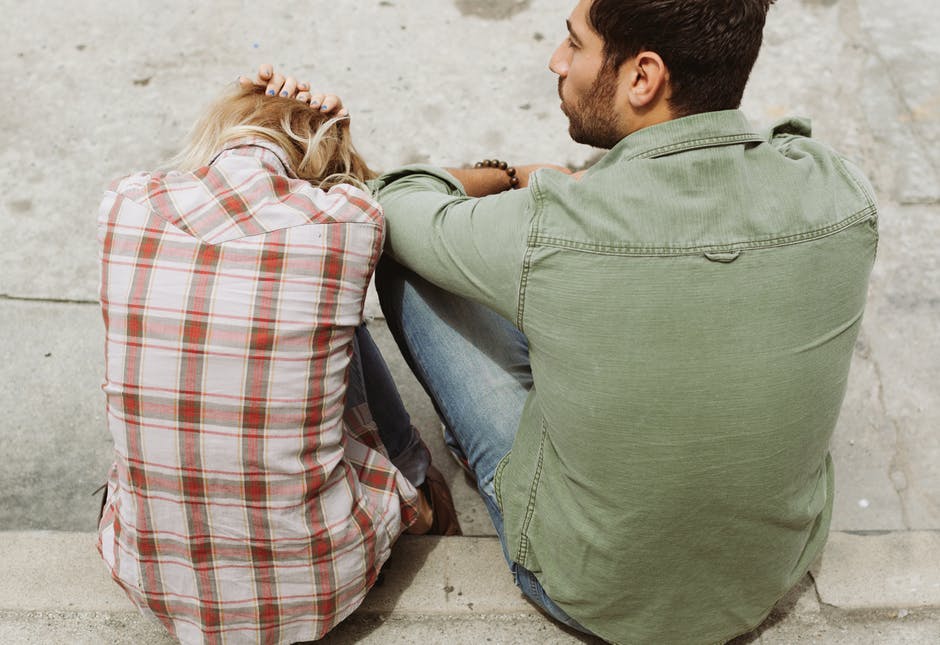 Don’t Ignore the Warning Signs of Losing Yourself in a Relationship